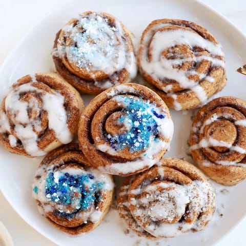 Gingerbread Hanukkah Cinnamon Roll